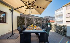 Altido Apt For 8 With Huge Terrace In Old Town Of Viareggio